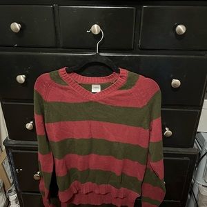 Nightmare On Elm Street Adult Small Sweater.